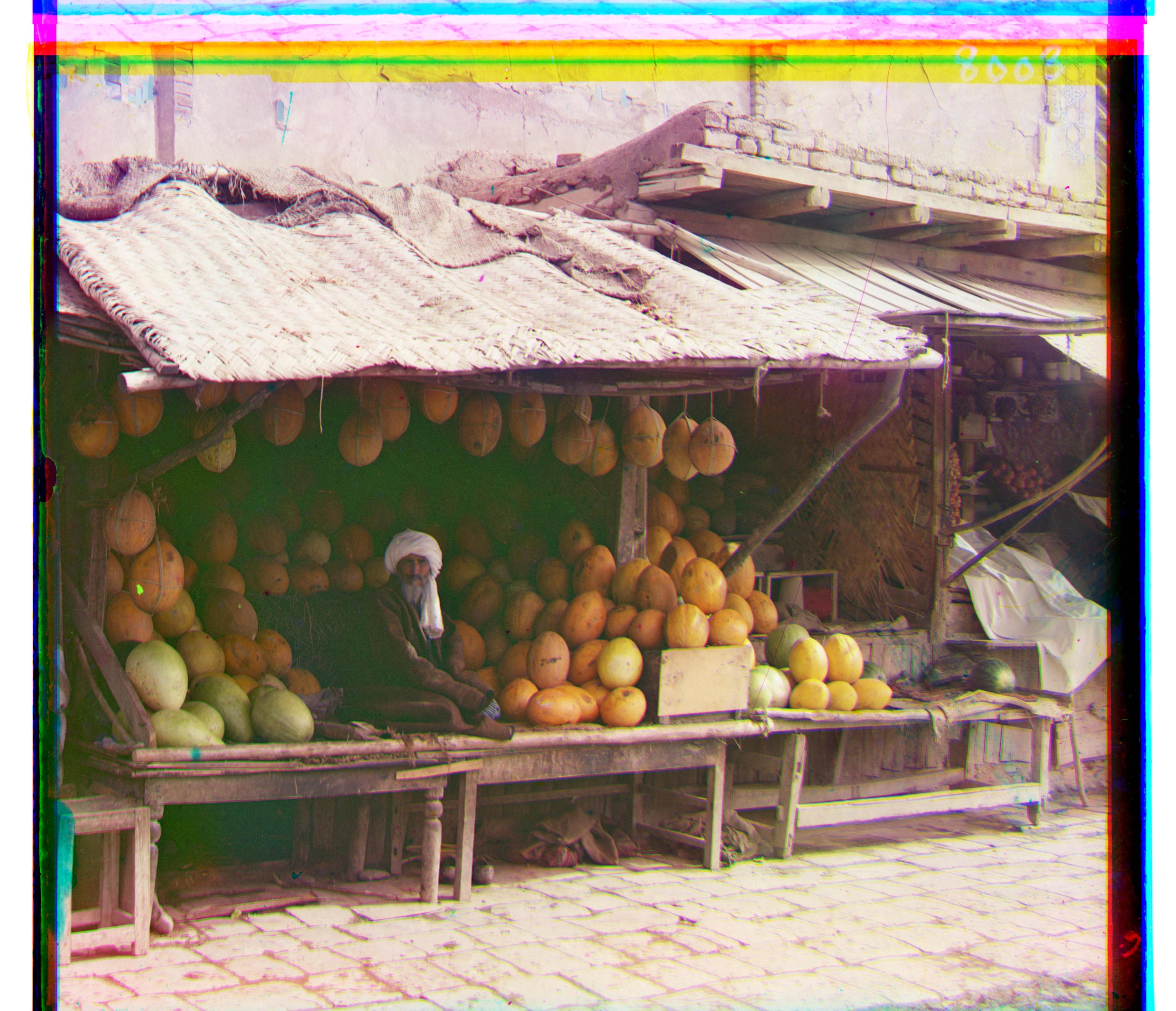 Aligned result for melons_pyramid_ncc.jpg